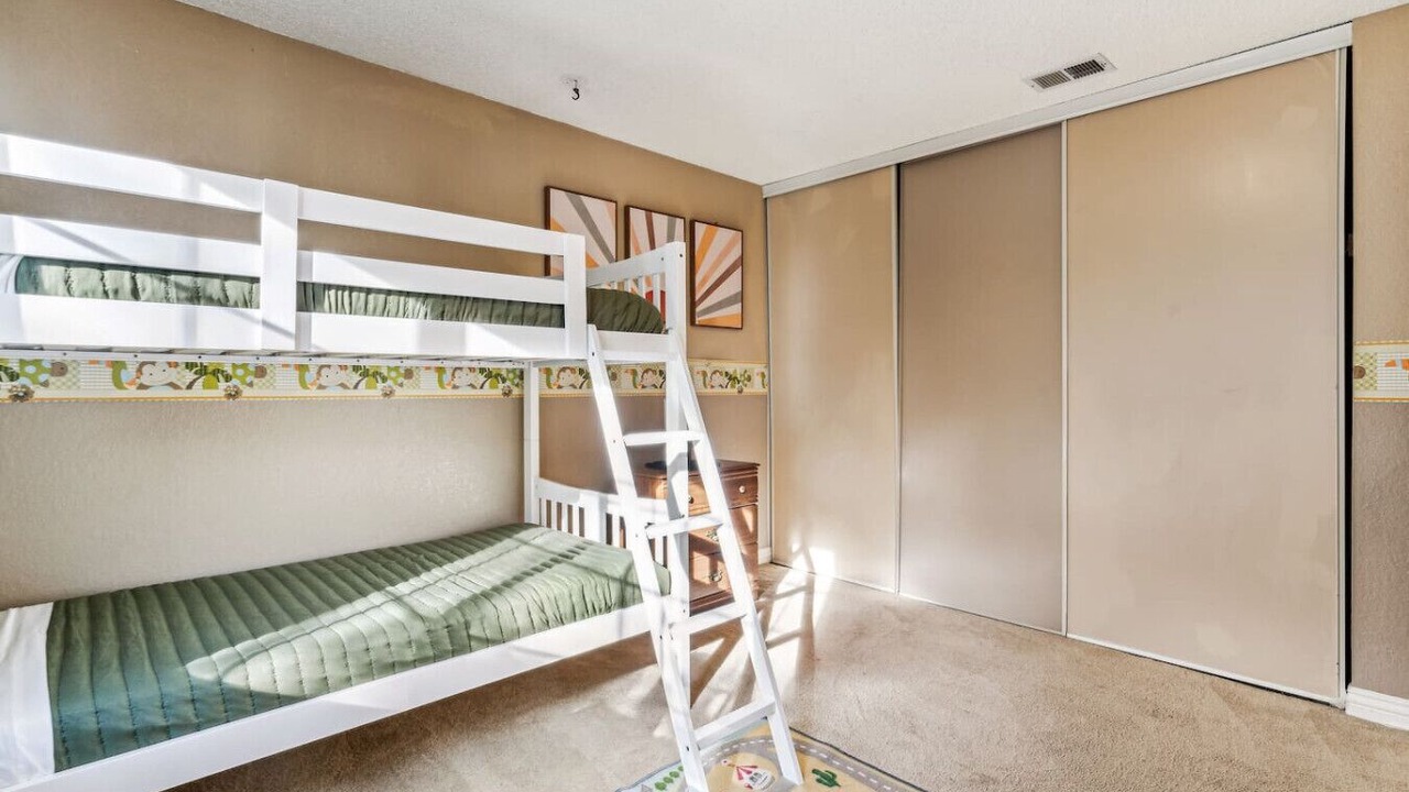 Photo of Bedroom in Union City