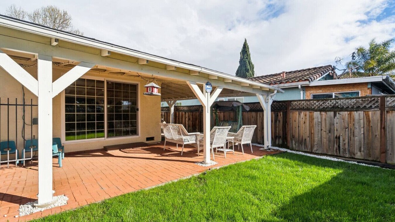 Photo of Patio Balcony in Union City