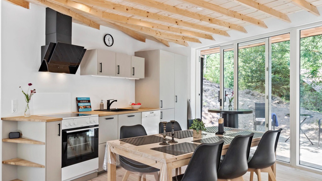 Photo of Others in Ans