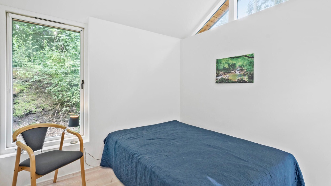 Photo of Others in Ans