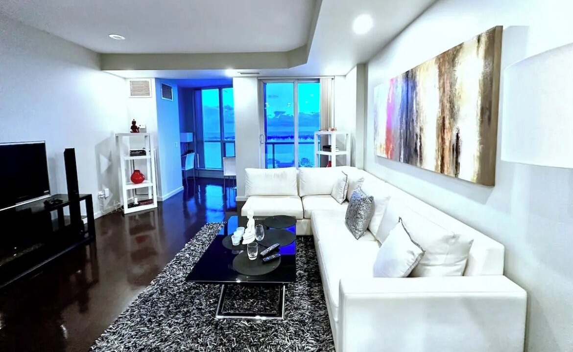 Photo of Livingroom in Central Waterfront