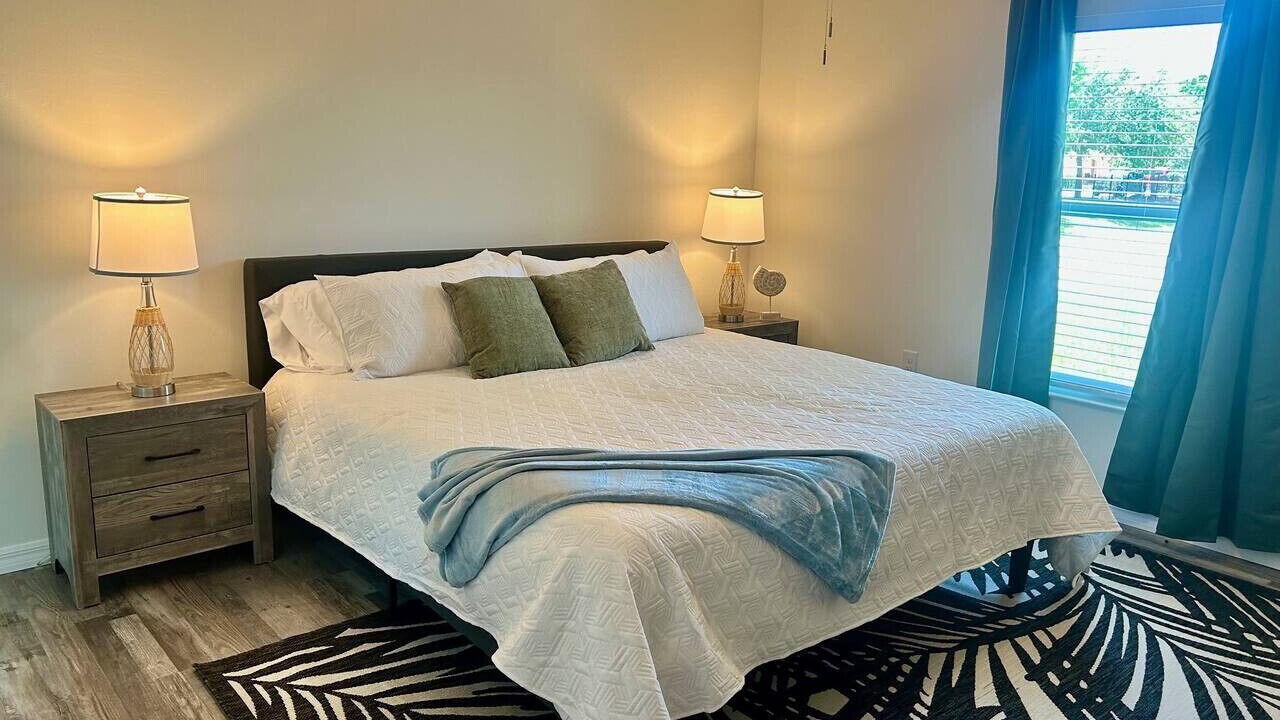 Photo of Bedroom in Diplomat