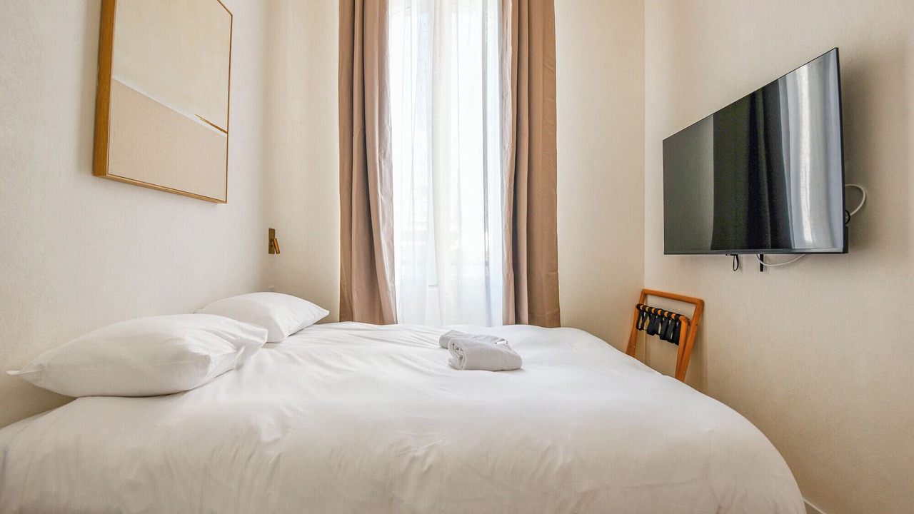 Photo of Bedroom in Opera