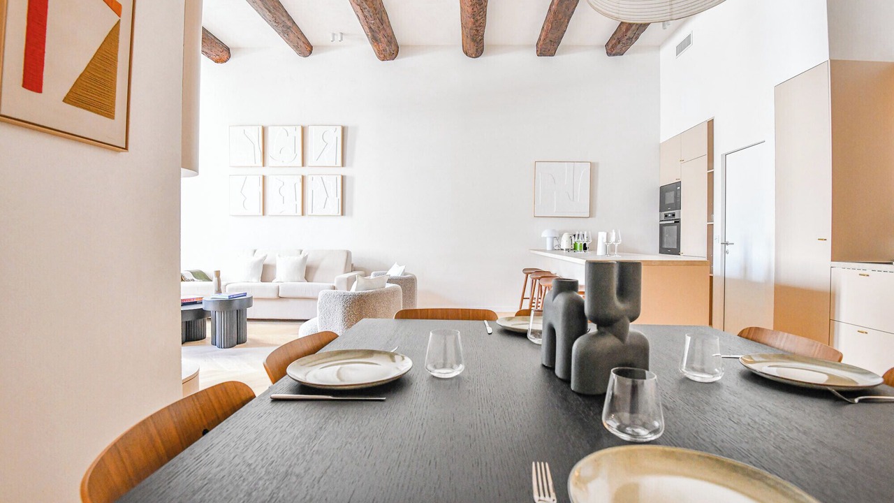 Photo of Others in Opera