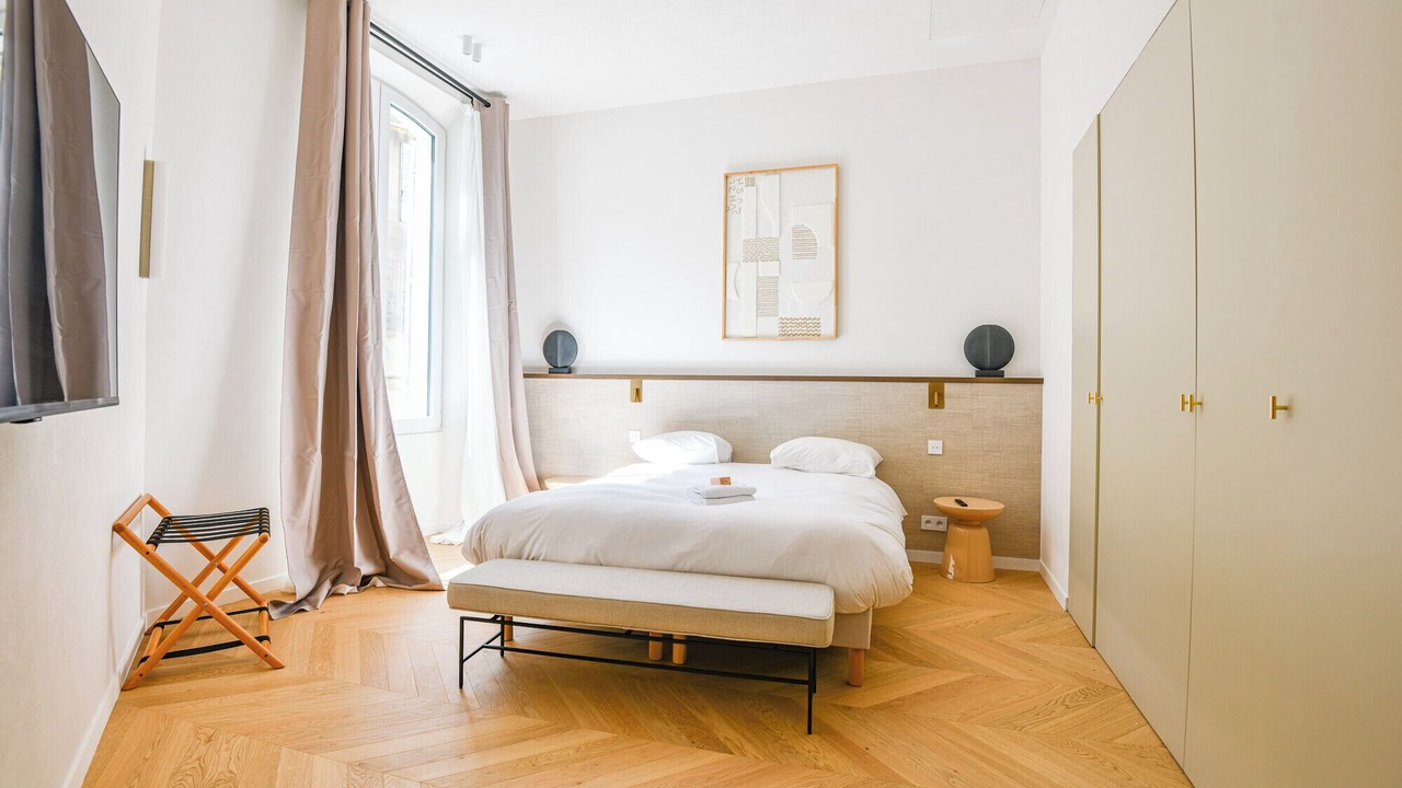 Photo of Bedroom in Opera