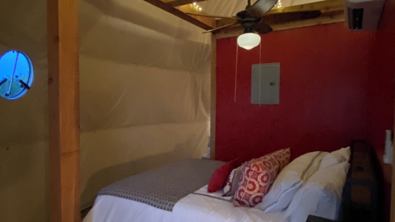 Photo of Bedroom in Oatmeal