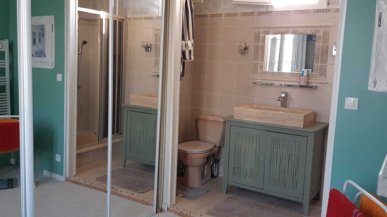 Photo of Bathroom in Quartier Malherbe