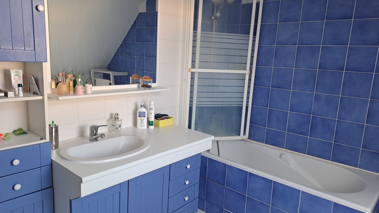 Photo of Bathroom in Authie