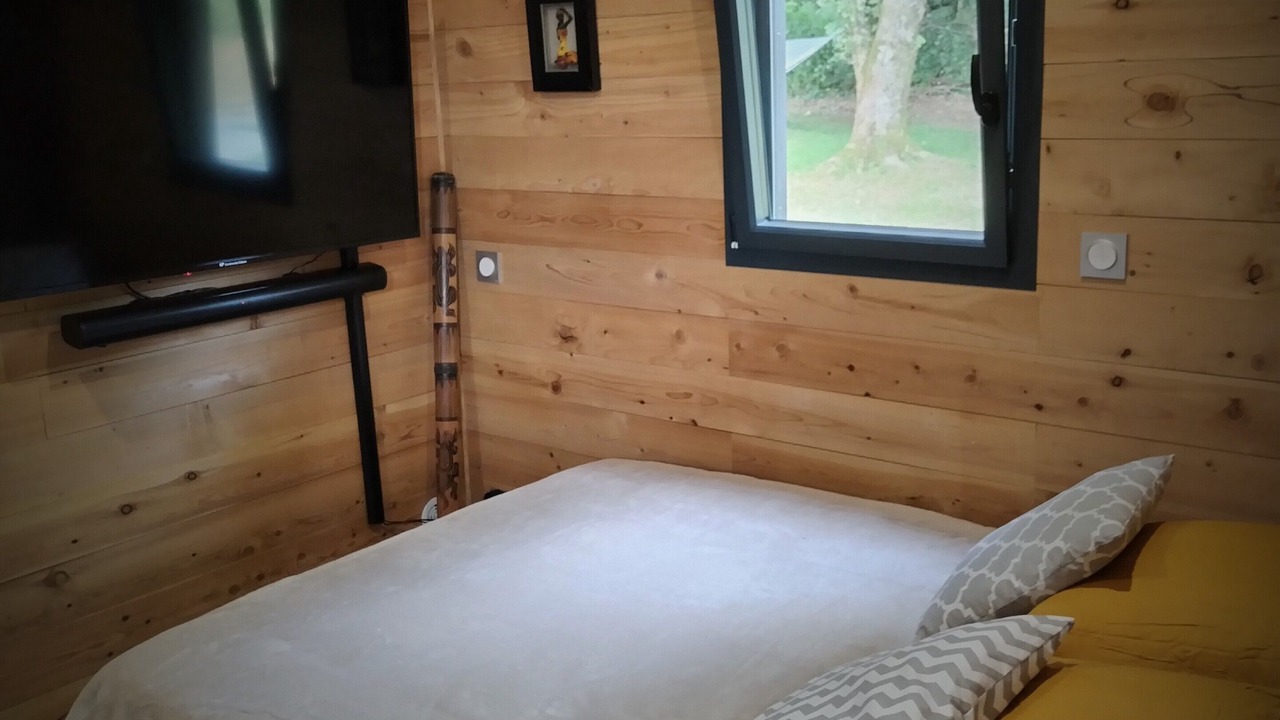 Photo of Bedroom in Saint-Coulitz