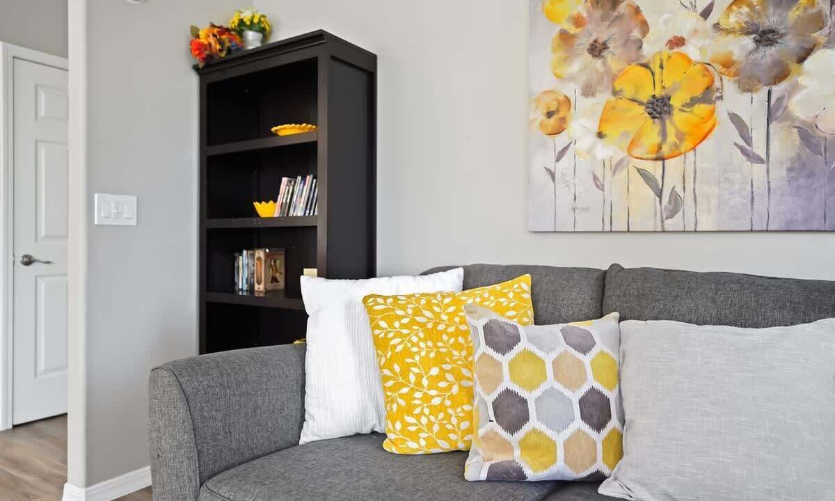 Photo of Livingroom in Eagle