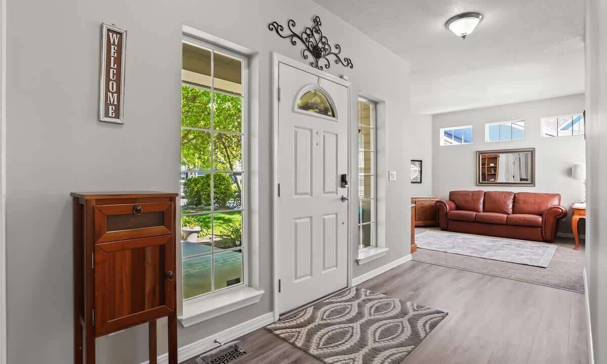 Photo of Bedroom in Eagle