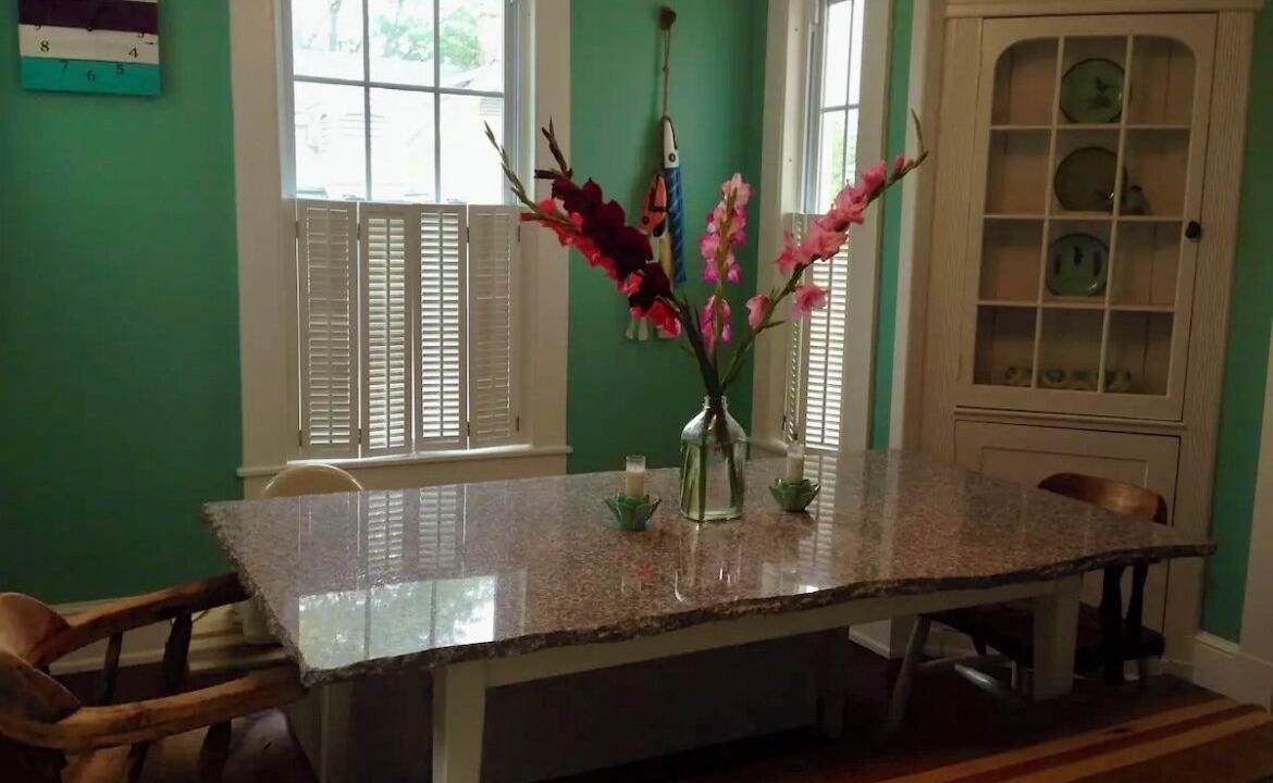 Photo of Livingroom in Waldo County