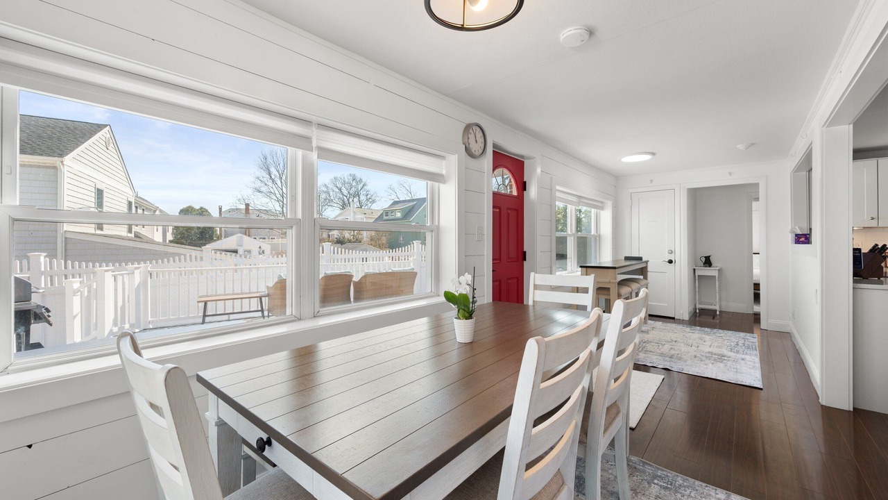 Photo of Others in Niantic