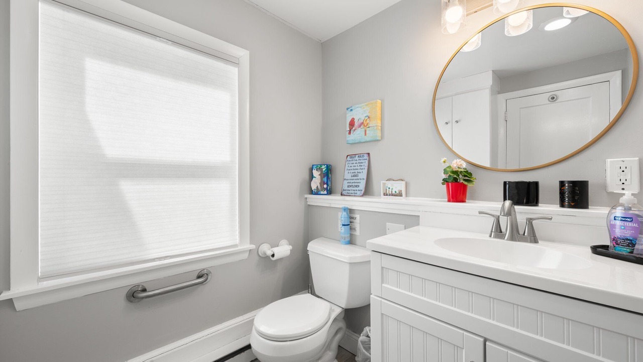 Photo of Bathroom in Niantic