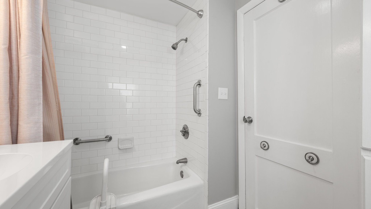 Photo of Bathroom in Niantic