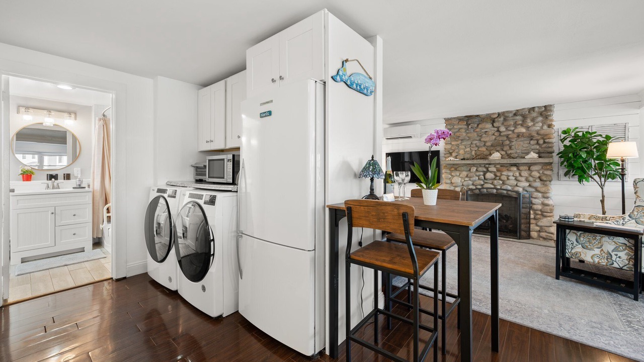 Photo of Others in Niantic