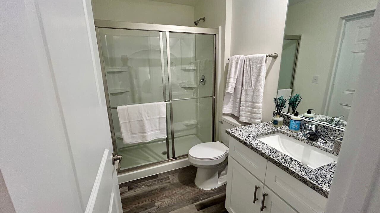 Photo of Bathroom in Diplomat