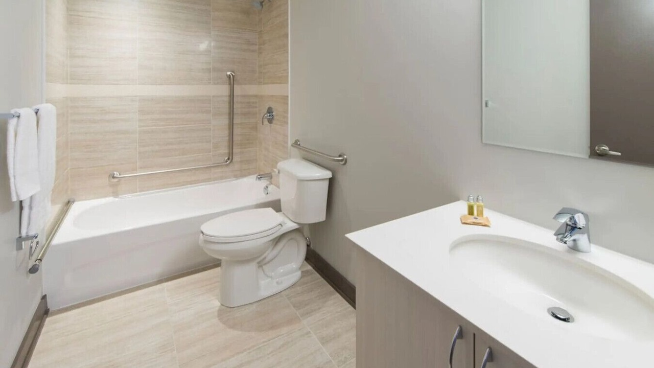 Photo of Bathroom in Centretown