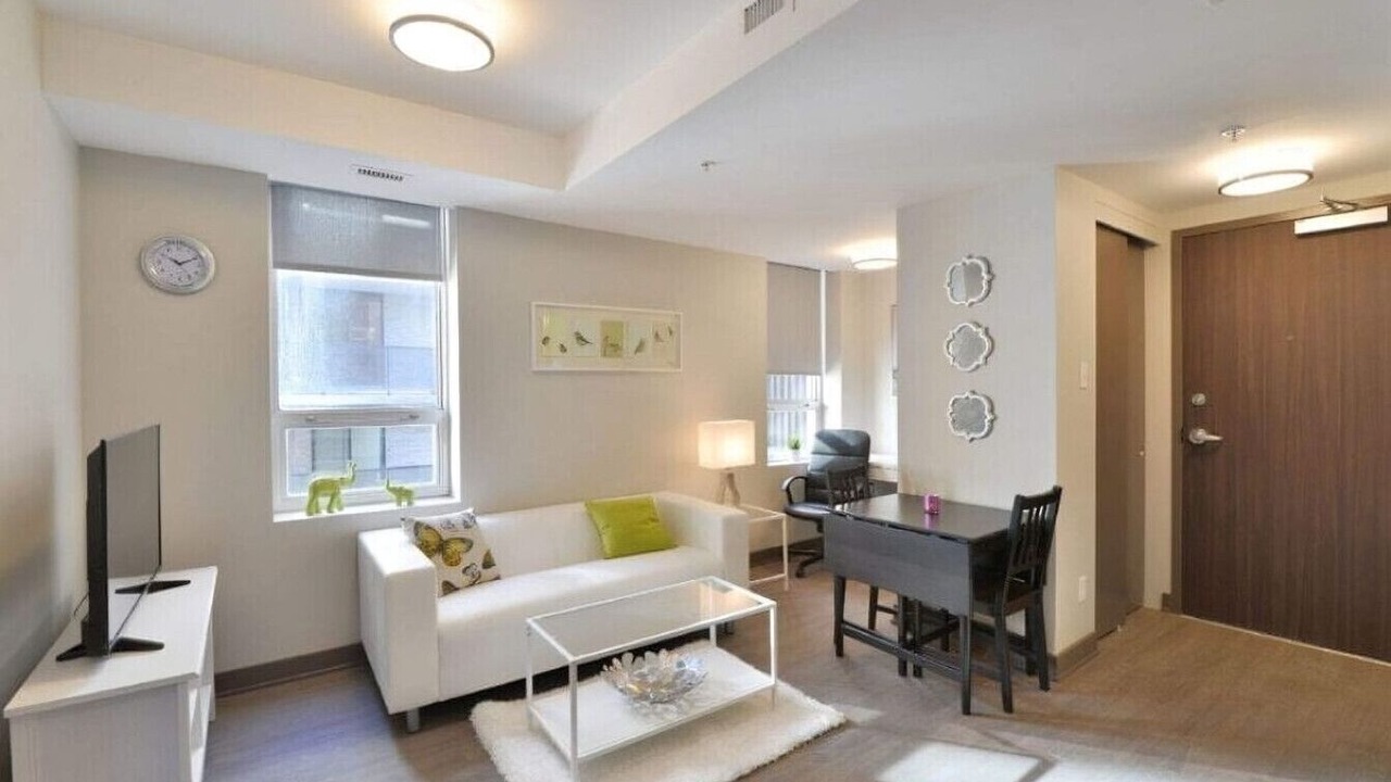 Photo of Livingroom in Centretown