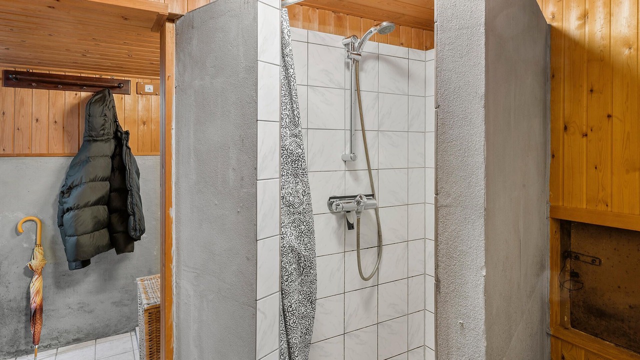 Photo of Bathroom in Almind