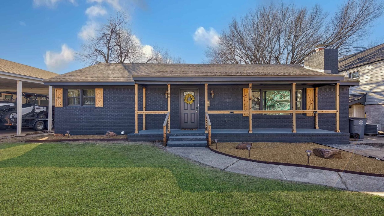 Photo of Outdoor in Lawton
