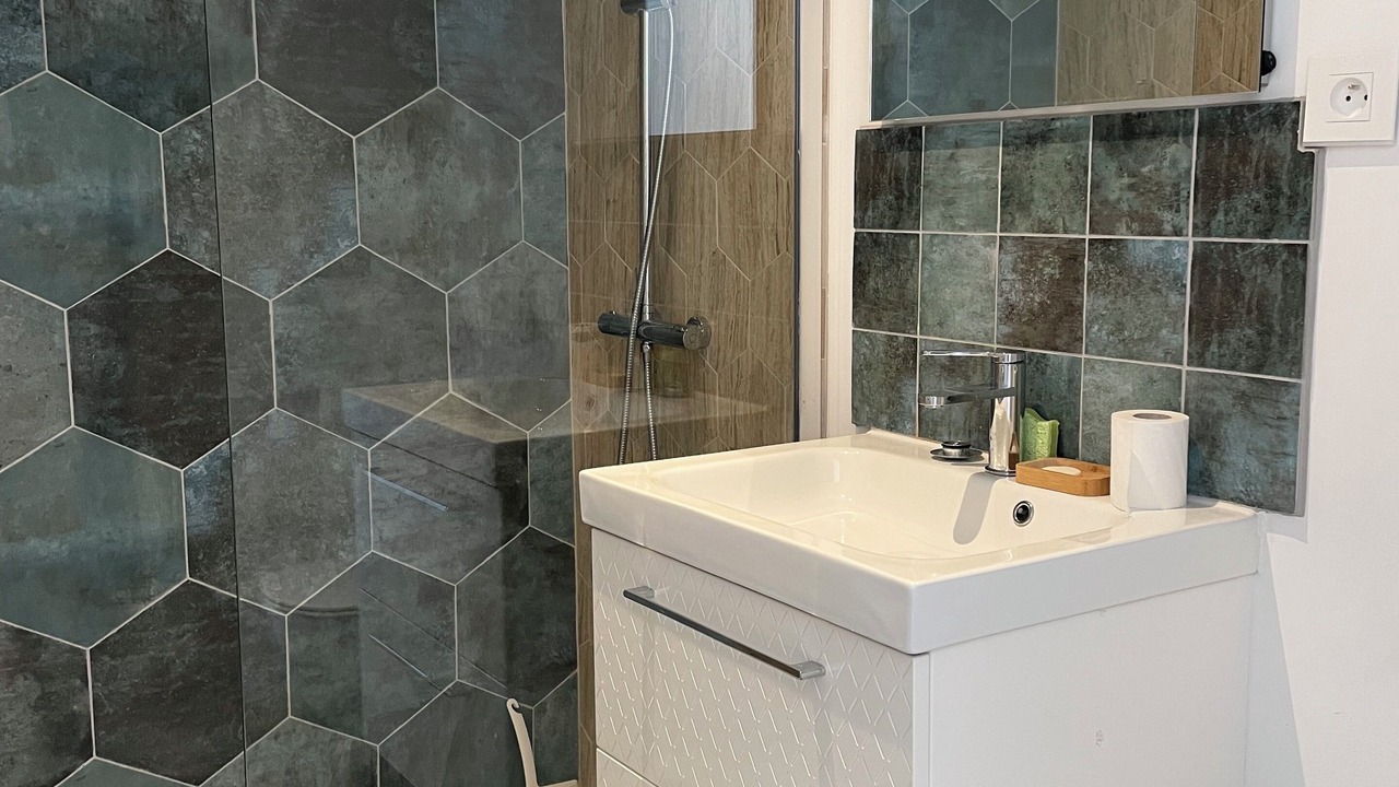 Photo of Bathroom in Bouc-Bel-Air