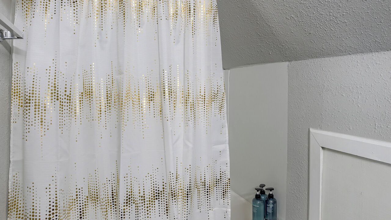 Photo of Bathroom in Hanover Place