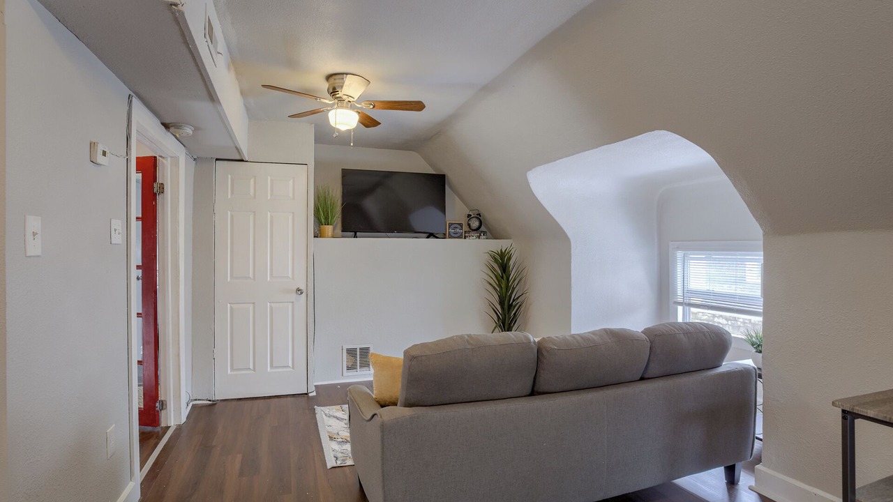 Photo of Livingroom in Hanover Place