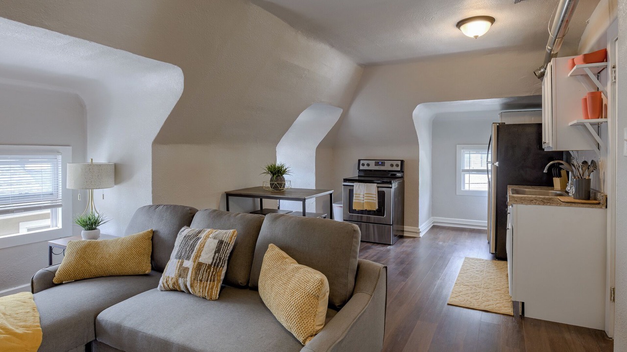 Photo of Livingroom in Hanover Place