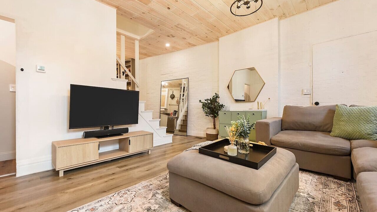 Photo of Bedroom in Lawrenceville