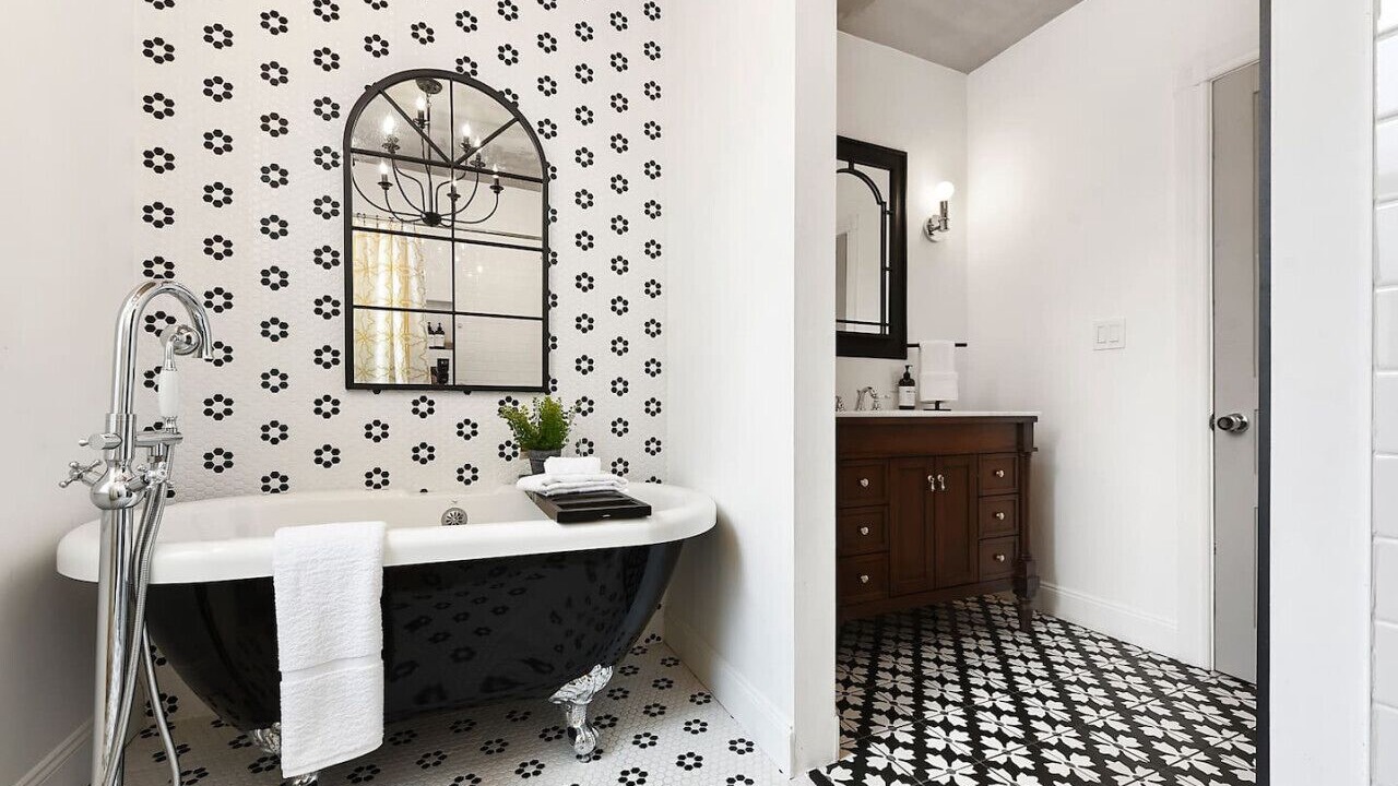 Photo of Bathroom in Lawrenceville