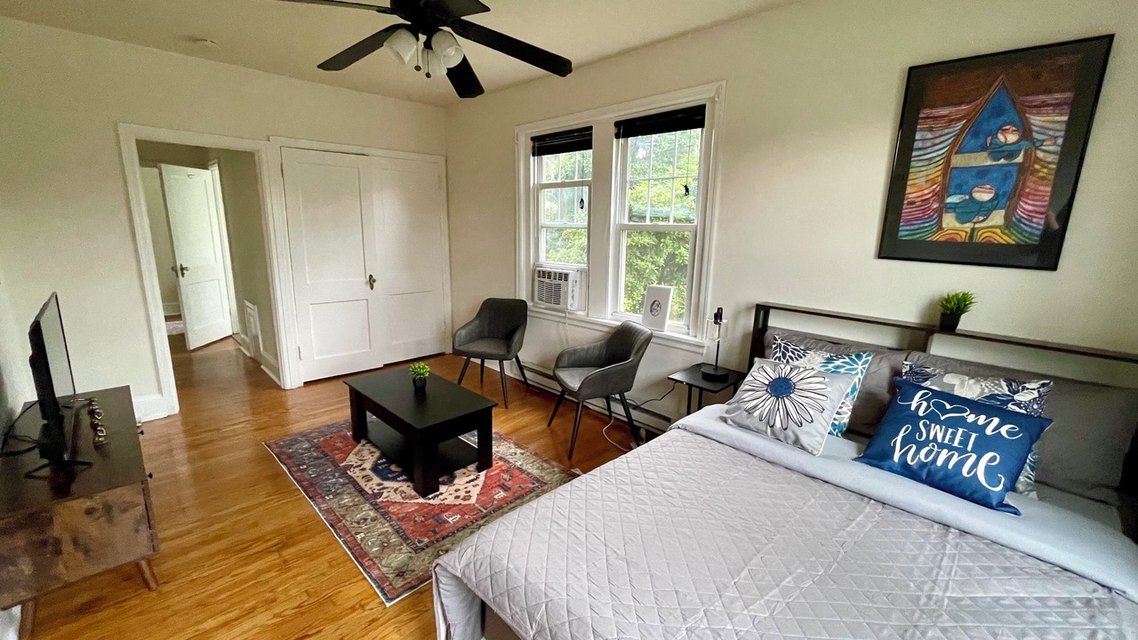 Photo of Bedroom in Elkins Park