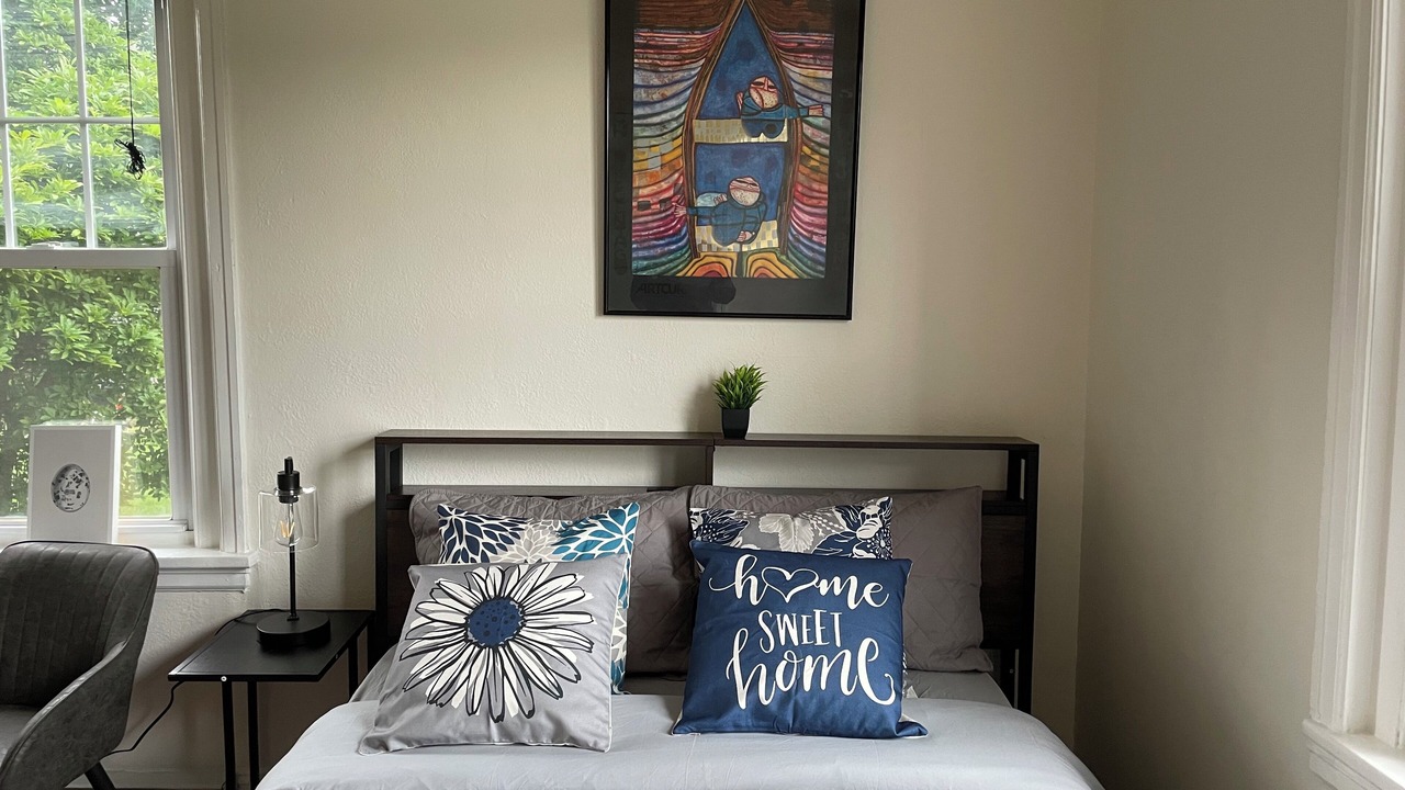 Photo of Bedroom in Elkins Park