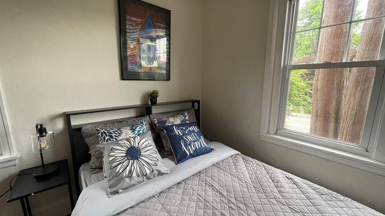 Photo of Bedroom in Elkins Park