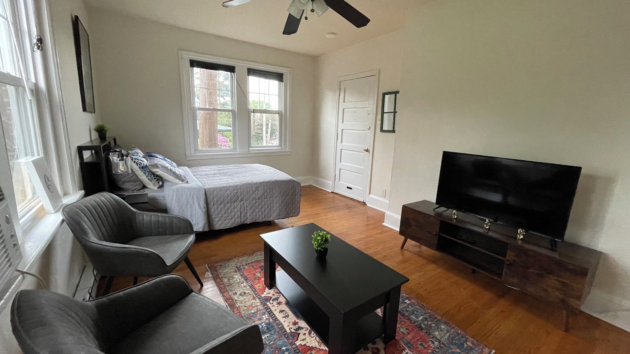 Photo of Bedroom in Elkins Park