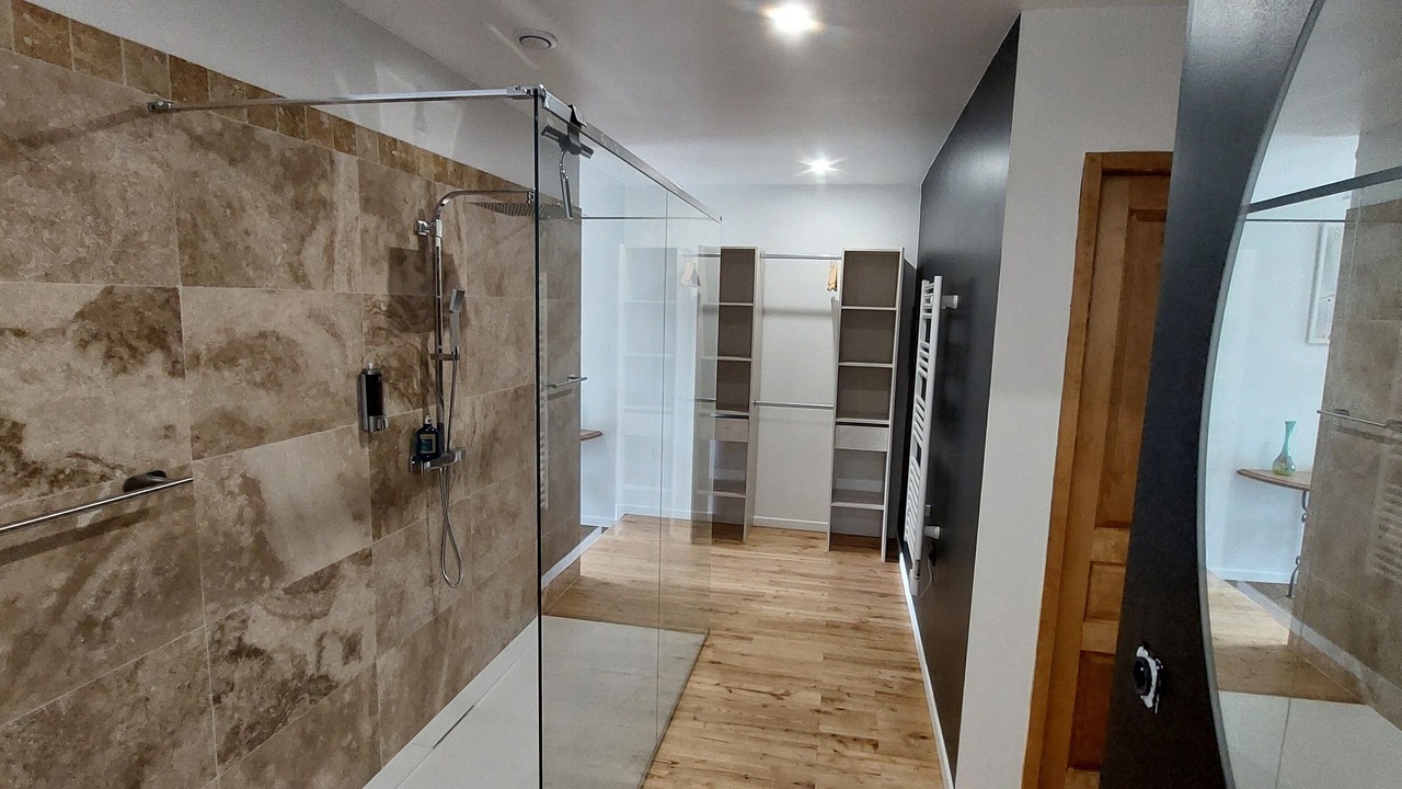 Photo of Bathroom in Salerm