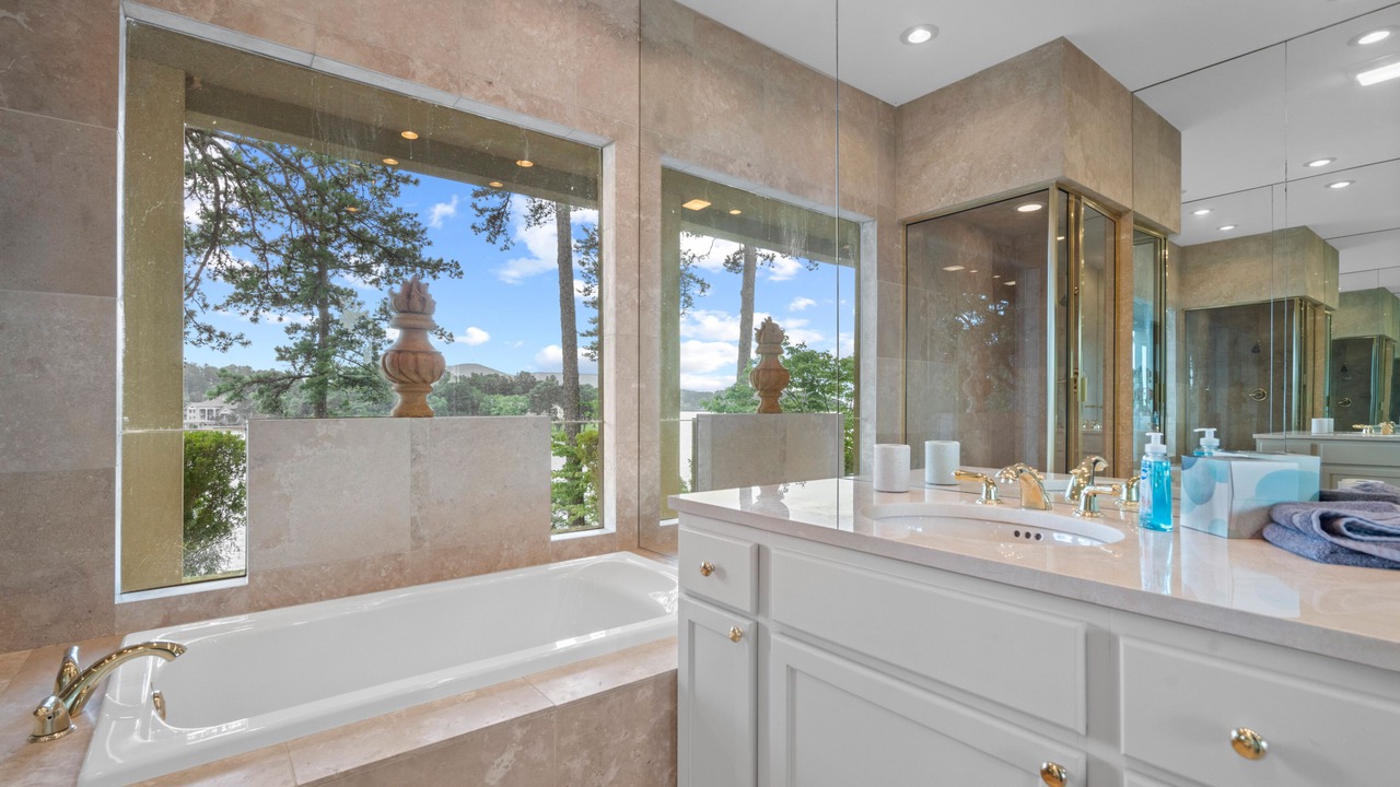 Photo of Bathroom in Rockwell
