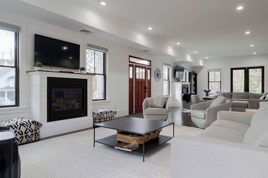 Photo of Livingroom in Centerville