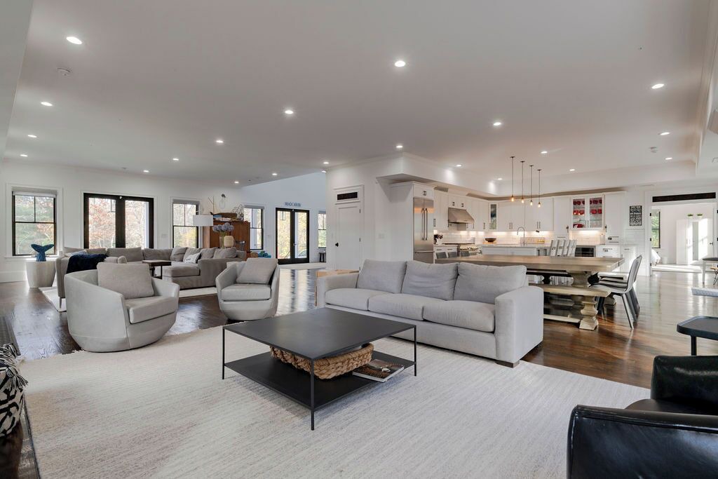 Photo of Livingroom in Centerville