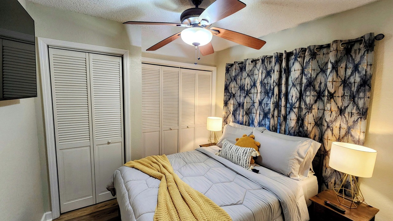 Photo of Bedroom in Mid America