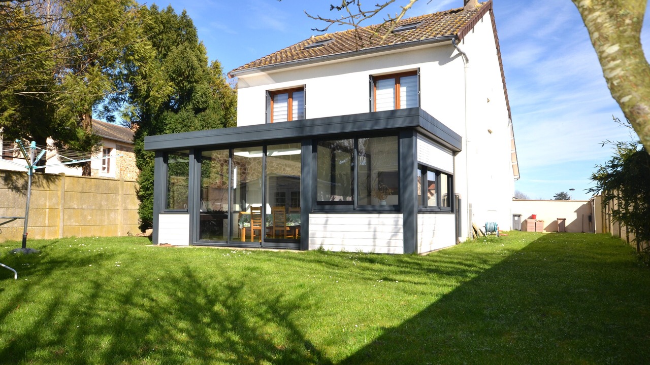 Photo of Outdoor in Nozay