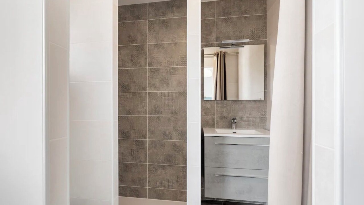 Photo of Bathroom in Cholet