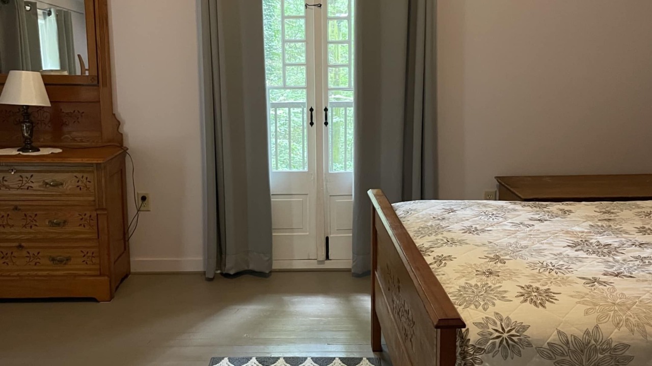 Photo of Bedroom in Mount Gretna