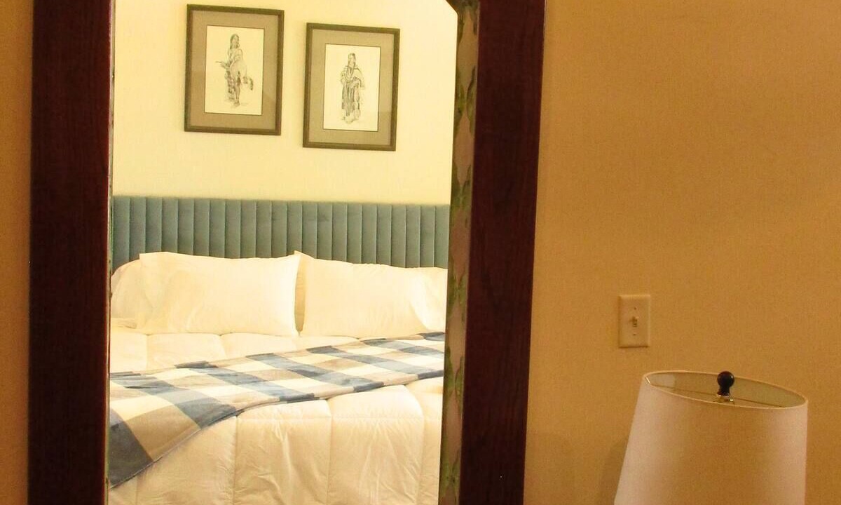 Photo of Bedroom in Hot Springs