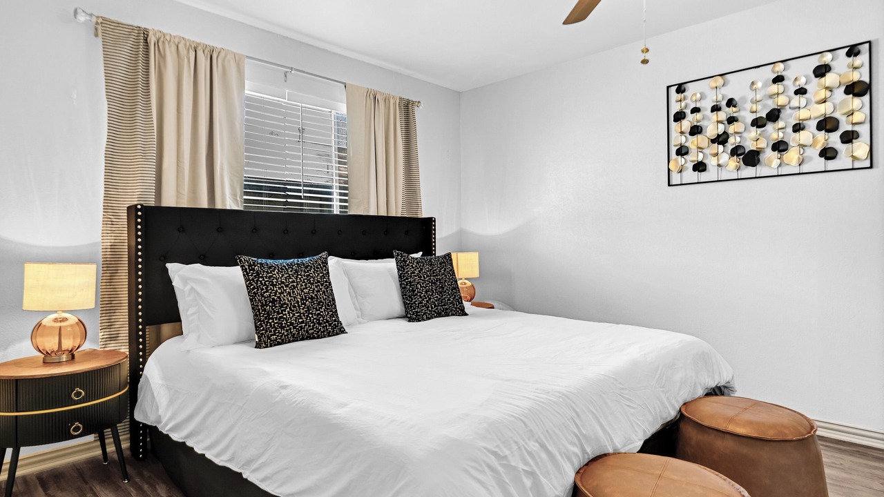 Photo of Bedroom in Oak Lawn