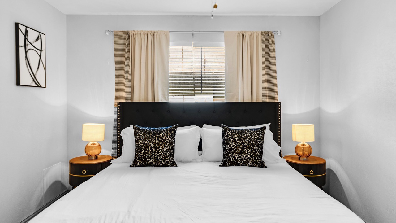 Photo of Bedroom in Oak Lawn