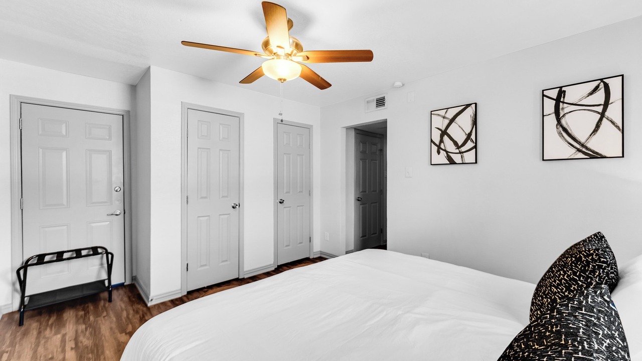 Photo of Bedroom in Oak Lawn