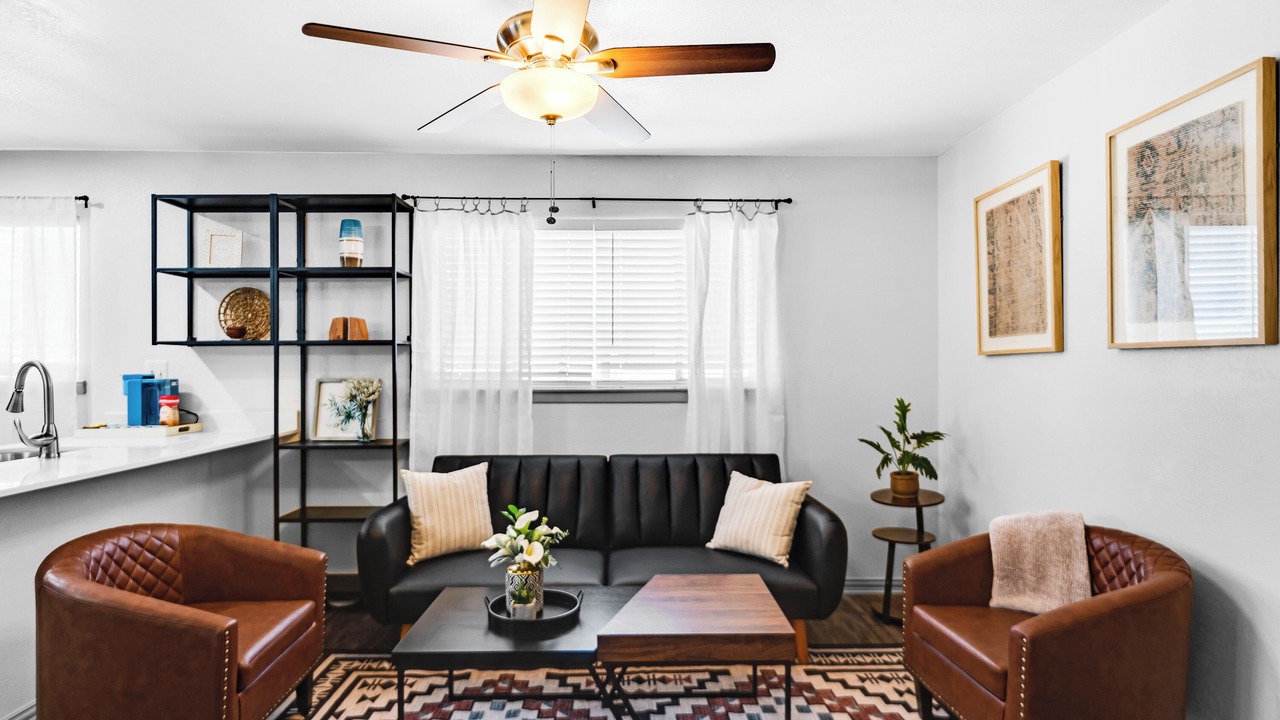 Photo of Livingroom in Oak Lawn