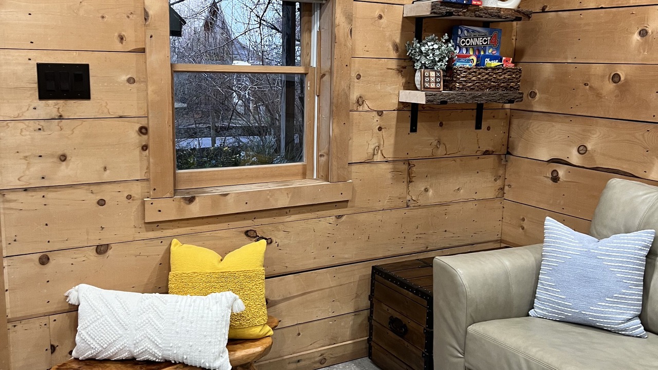 Photo of Livingroom in Turners
