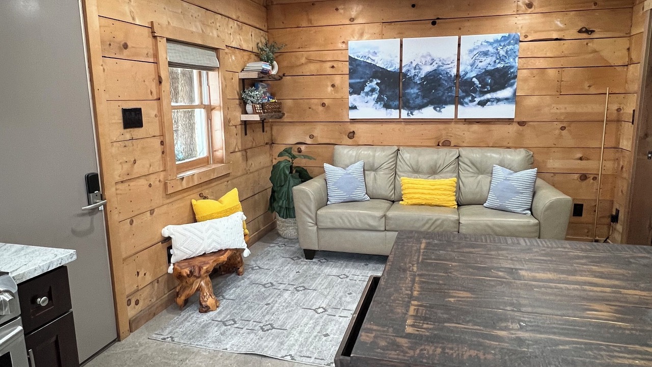 Photo of Livingroom in Turners